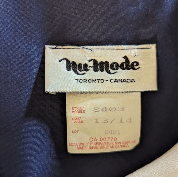 Vintage navy blouse with white collar - Picture 4 of 5